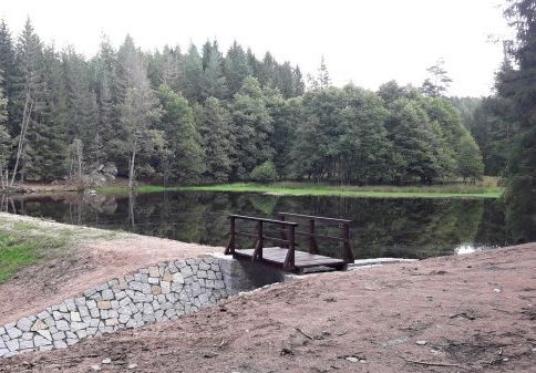 Bečov: Rekonstrukce rybníka prospěla nejen krajině