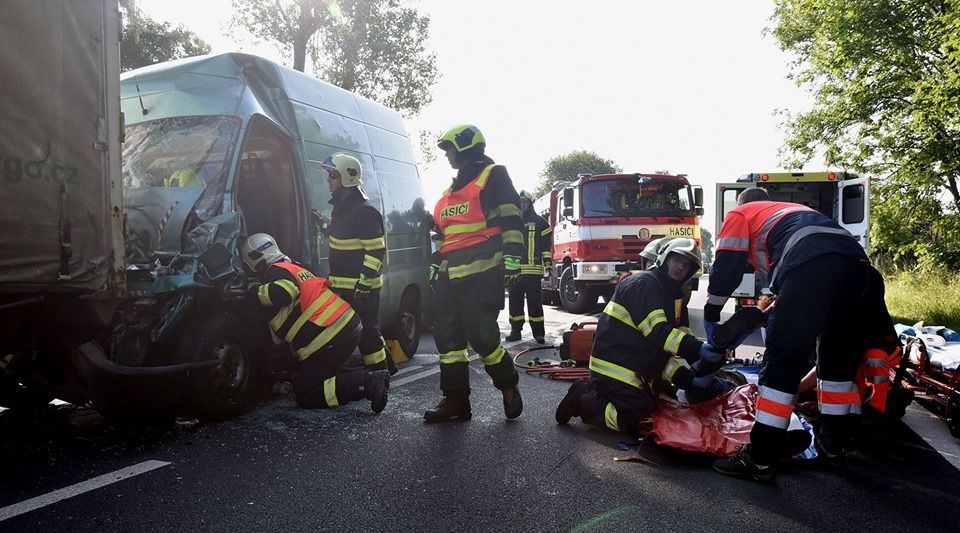 Bochov: Vážná dopravní nehoda dnes dopoledne zkomplikovala provoz