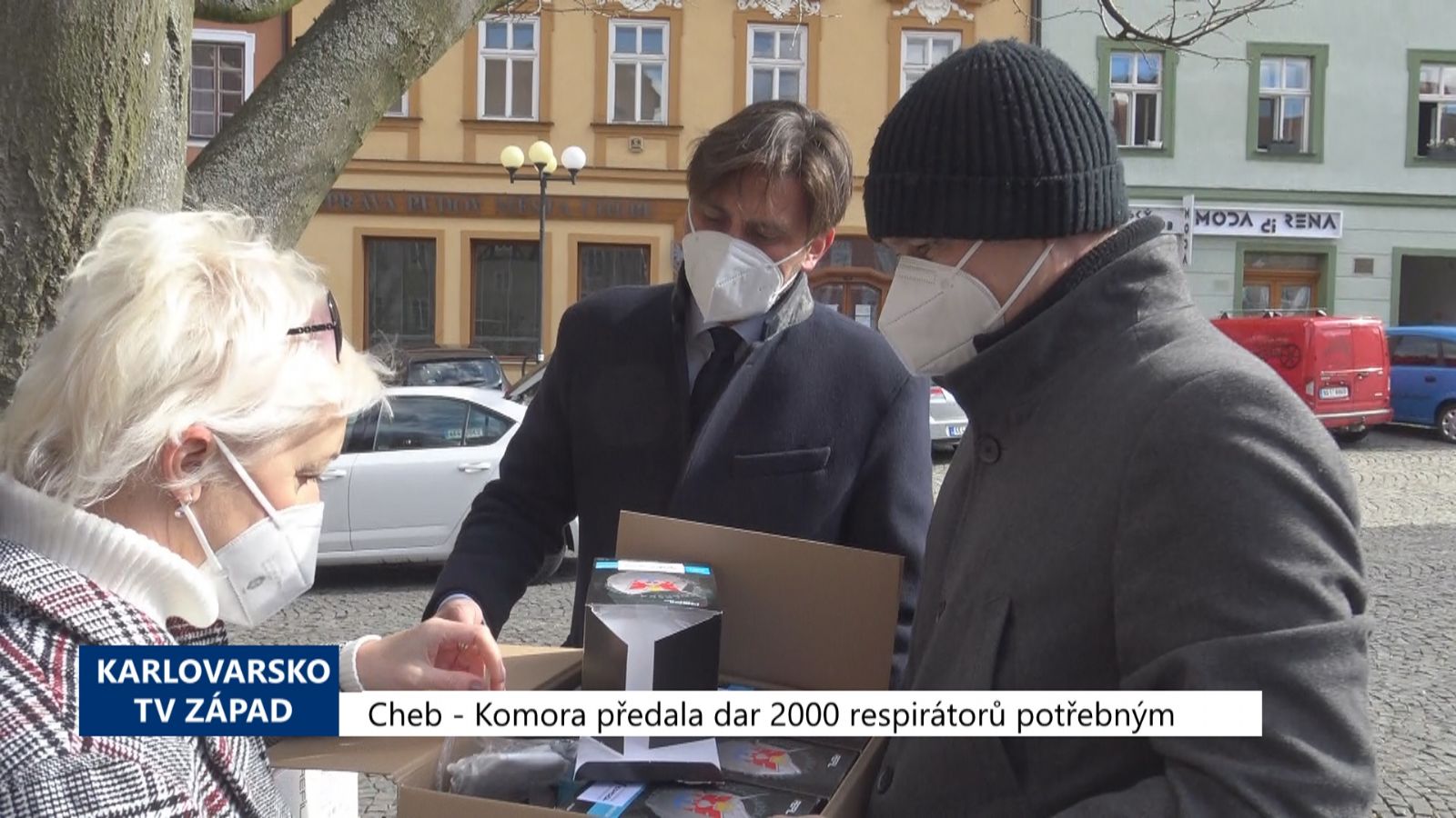 Cheb: Komora předala dar 2000 respirátorů potřebným (TV Západ)