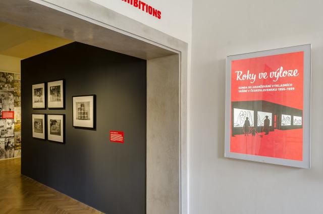 Cheb: Retromuseum láká na výstavu Roky ve výloze