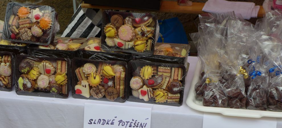Karlovy Vary: Vlašské ořechy, vánoční dekorace i drůbež nakoupíte u farmářů