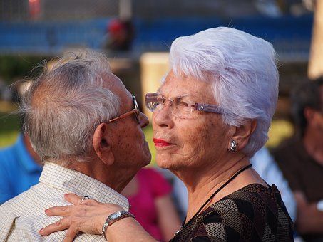 Kraj podporuje aktivní život seniorů