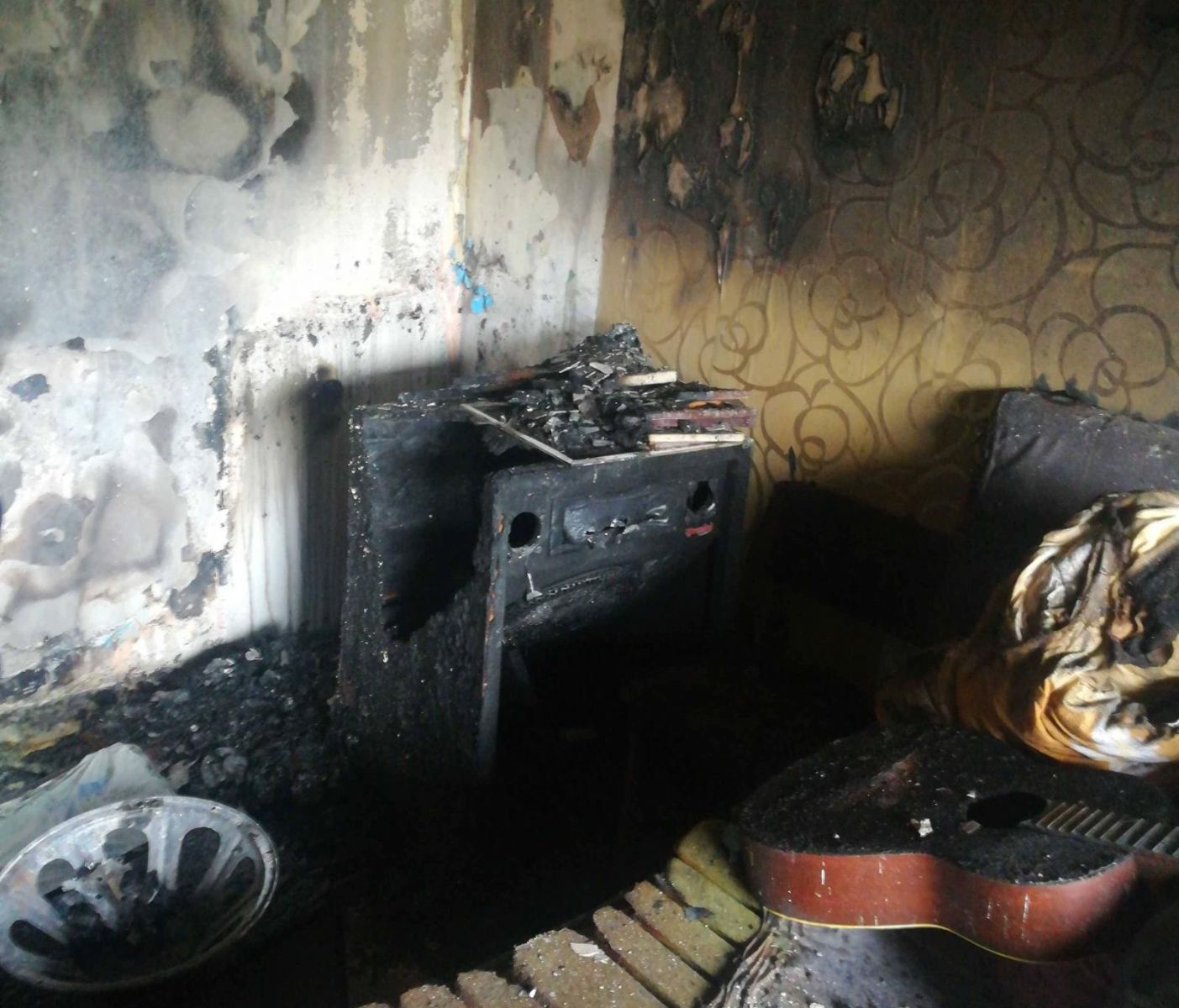 Oloví: Požár v bytovém domě