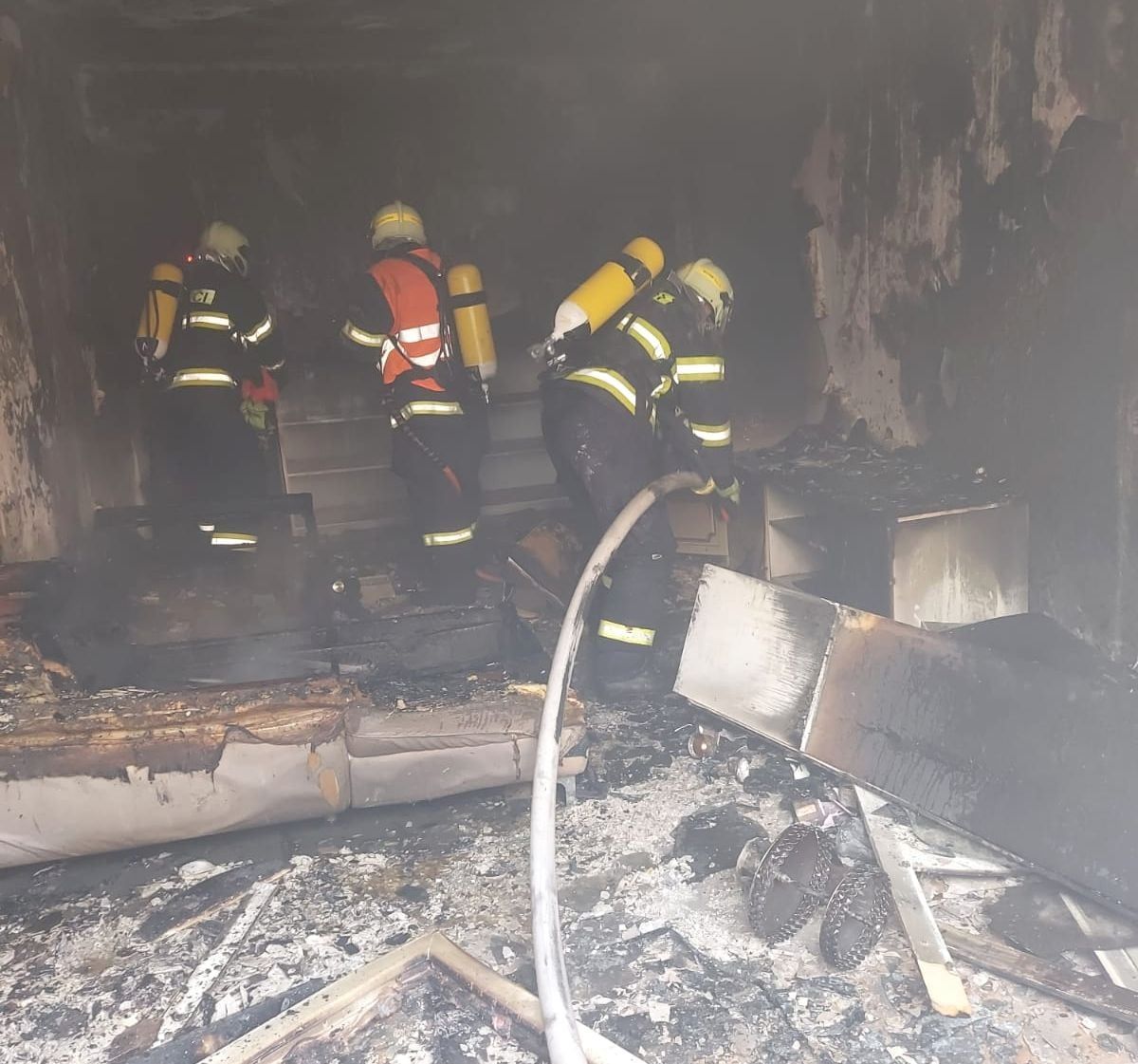 Rotava: Požár zcela zničil byt