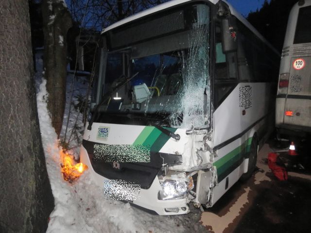 Rotava: Včerejší nehoda dvou autobusů