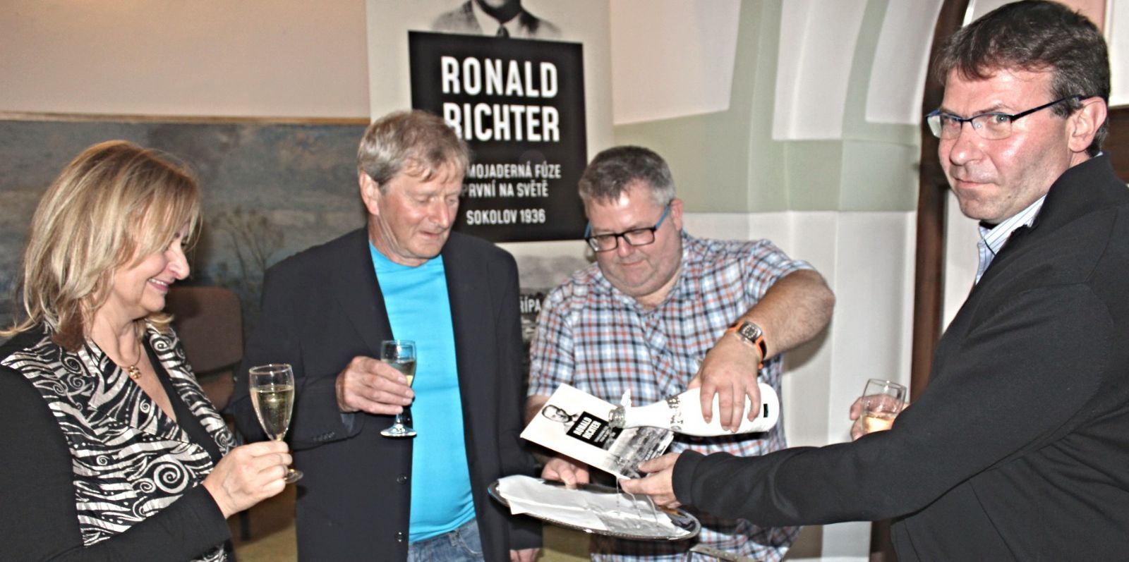 Vyšla kniha o vědci Ronaldu Richterovi, sokolovském rodákovi