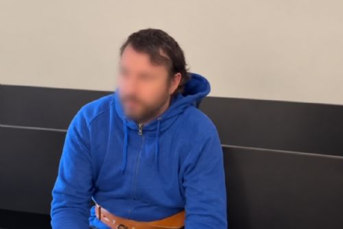 Za pobodání dvou řidičů na Folmavě dostal Litevec 17 let. Nejvyšší soud trest potvrdil