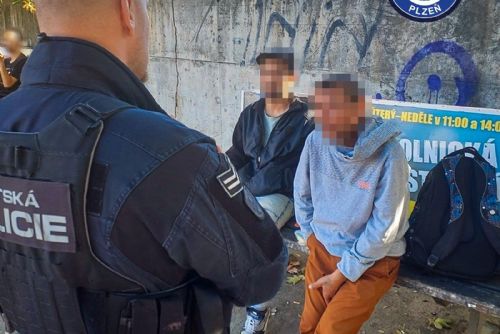 Kontrola u čerpací stanice v Plzni odhalila cizince bez pobytových dokladů