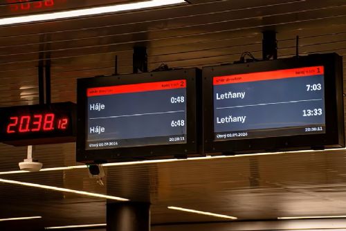 Metro C o prodlouženém víkendu nepojede mezi Pražského povstání a Chodovem. Úsek nahradí autobusy XC
