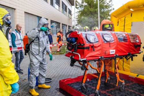 Domažlická nemocnice čelila simulované nákaze z Afriky. Do akce se zapojili i Němci