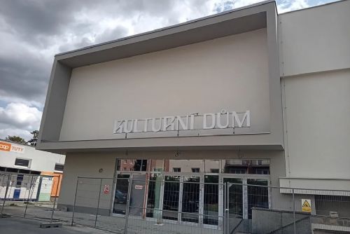 Stříbro opravuje kulturní dům. Hlavní sál a technologie budou hotové do konce letošního roku