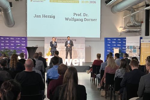 Plzeňský TechTower propojil české a bavorské inovátory. Ocenění získal i startup pomáhající vozíčkářům