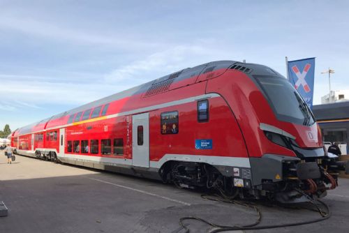 Plzeňská Škoda slaví další miliardový úspěch. Na Slovensko dodá rychlé vlaky za 6,5 miliardy