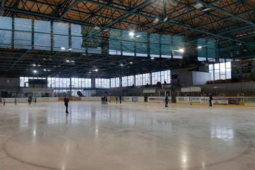 Podzimní prázdniny v Rokycanech. Děti a studenti si zaplavou i zabruslí za 28 korun