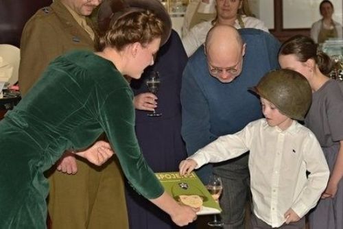 Dětská kniha Spojenci o osvobození fascinuje mladé čtenáře