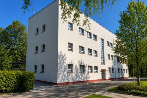 Jihlava dokončila modernizaci pavilonu akutní péče. Přibylo 40 lůžek, centrální příjem i pracoviště EKT