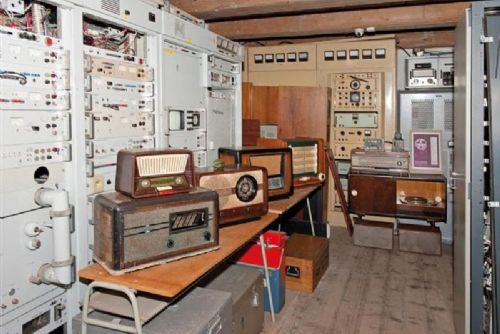 Muzeum Tesla v Třešti znovu otevře v květnu. Nabídne expozice i prohlídky krytu S-7