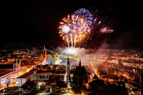 Novoroční ohňostroj v Klatovech bude, jen se přesune na Erbenovo náměstí
