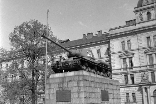 Růžový tank č. 23: Od symbolu osvobození k protestu