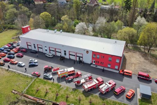 V Sušici otevřeli přestavěnou hasičskou stanici za 56,5 mil. Moderní zázemí zrychlí zásahy