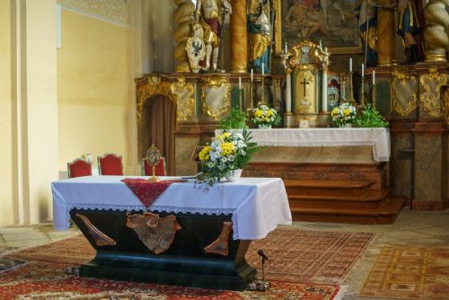 Zloděj milodarů z kostela, který při útěku spustil zvon, přišel na policii a přiznal se