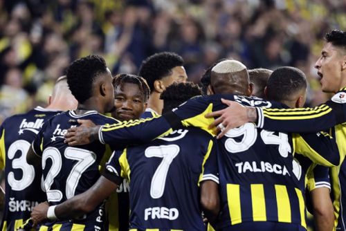 Fenerbahçe podává stížnost k UEFA na rozhodčího po kontroverzním utkání s Plzní