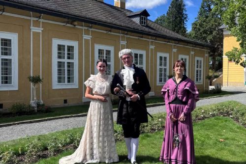 Kozel ožije dobou Černínů. Kostýmované prohlídky ukážou běžný den šlechtického sídla