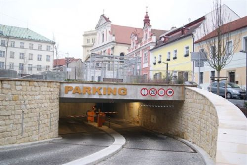 Mladá Boleslav připravuje sportovní expozici v parkovacím domě. Radnice vyzvala veřejnost k zapojení