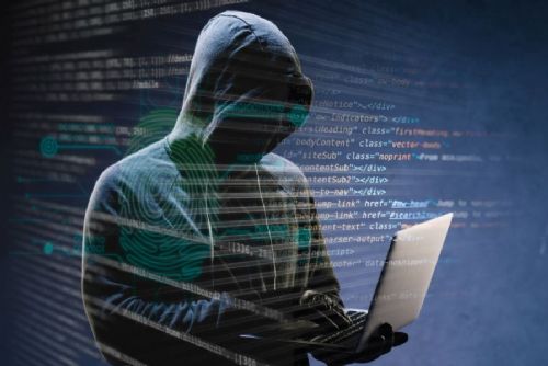 NÚKIB evidoval v dubnu 18 kyberincidentů. Přibývají průniky a úniky dat