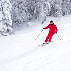 Obleva zkomplikovala běžkování na Vysočině, sjezdovky drží