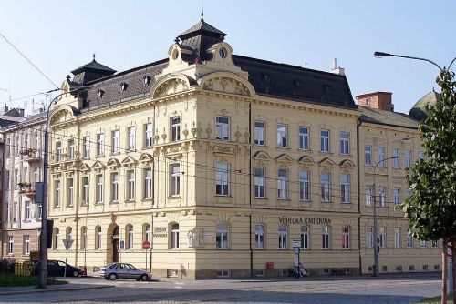 Olomoucká knihovna slaví 250 let výstavou v Červeném kostele