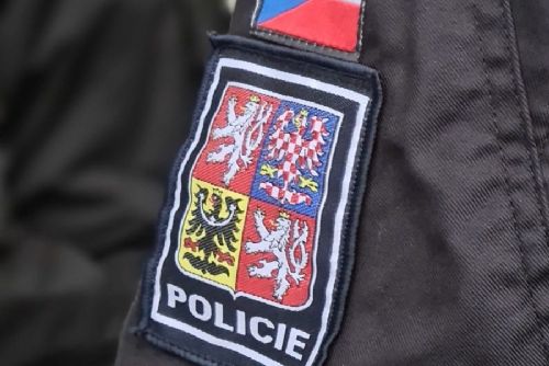Opilý muž v Lukách nad Jihlavou hrozil policistům pěstmi. Nadýchal 2,18 promile