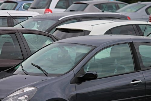 Plzeň zpoplatní parkování u Doudlevecké