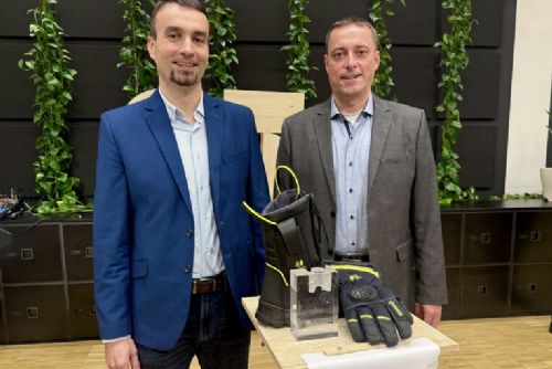 Plzeňští vědci triumfují s chytrou obuví pro záchranáře