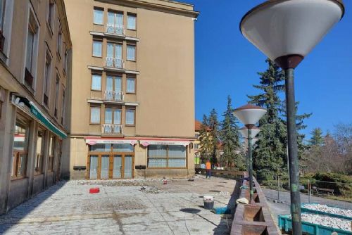 Příbram zahájila opravu terasy kulturního domu za 4,5 milionu korun