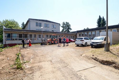 Ve Skvrňanech začala přestavba 15. základní školy. Nové prostory mají sloužit od roku 2028