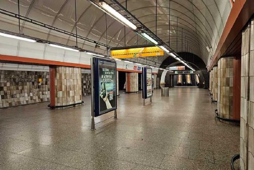 Čtyřdenní výluka metra C: Náhradní dopravu zajišťují autobusy a tramvaj