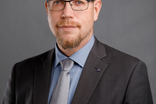 František Steiner povede ZČU FEL: Nový děkan s vizí propojení a podpory talentů