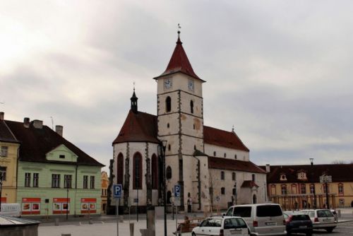 Gotický kostel v Horažďovicích se dočká opravy za téměř 60 milionů