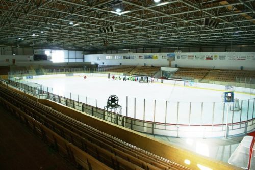 Klatovy varují před zápachem čpavku u zimního stadionu, chystá se servis chladicího systém