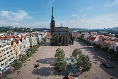 Náměstí Republiky čeká proměna, stinné jilmy a méně aut