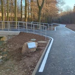 Nová cyklo-pěší stezka R05 v Jihlavě propojuje Bedřichov s nádražím, kolaudace se chystá