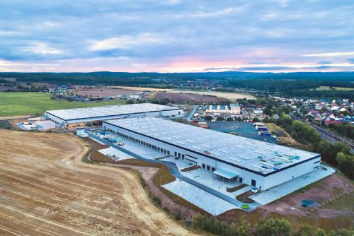 Panasonic investuje 8 miliard do nové továrny na tepelná čerpadla v Plzni
