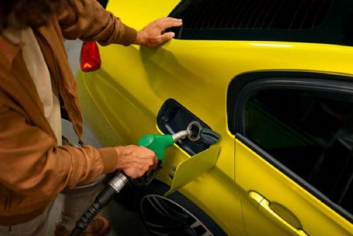 Praha dál nejdražší v Česku: benzin i nafta rostou, stát drží cenové stropy