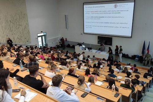 Přijímačky na lékařskou fakultu v Plzni přinesou zvýšený provoz
