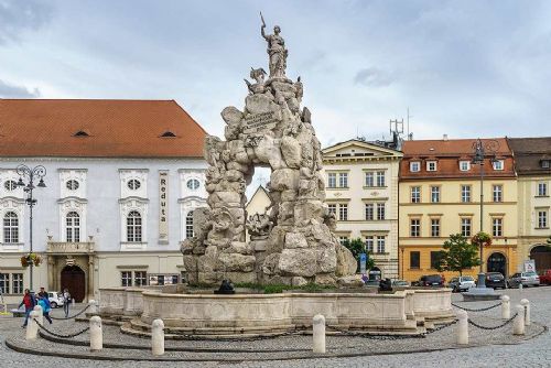 Socha Evropy zpět na Parnas: Brnem cestovala s časovou schránkou