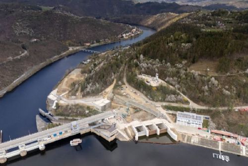 Sucho v jižních Čechách vyčerpává Vltavskou kaskádu. Ta už uvolnila 216 milionů m3 vody