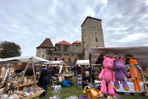 Tradiční jarmark na hradě Švihov