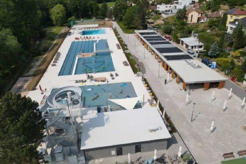 Třebíč slaví: Otevřeno zrekonstruované koupaliště Polanka za 195 mil.