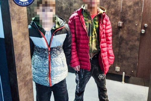 Uprchlíci dopadeni u toalet v Galerii Slovany